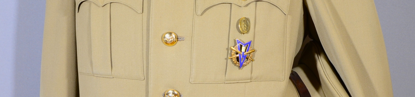 Het uniform in de vitrine