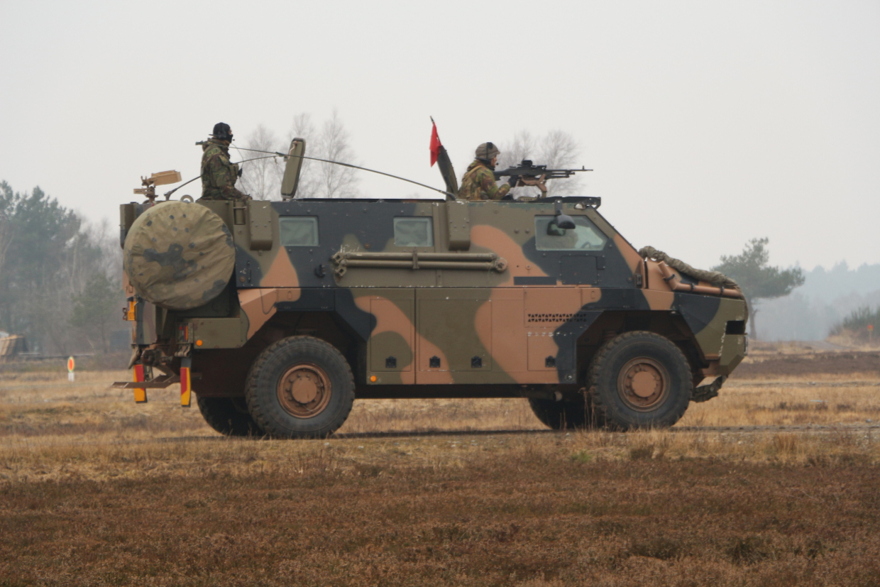 De Bravo Compagnie oefent met de MAG op de bushmaster